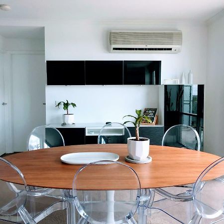 Staying Places - The Avenue Canberra Esterno foto