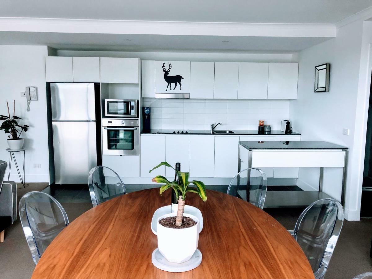 Staying Places - The Avenue Canberra Esterno foto
