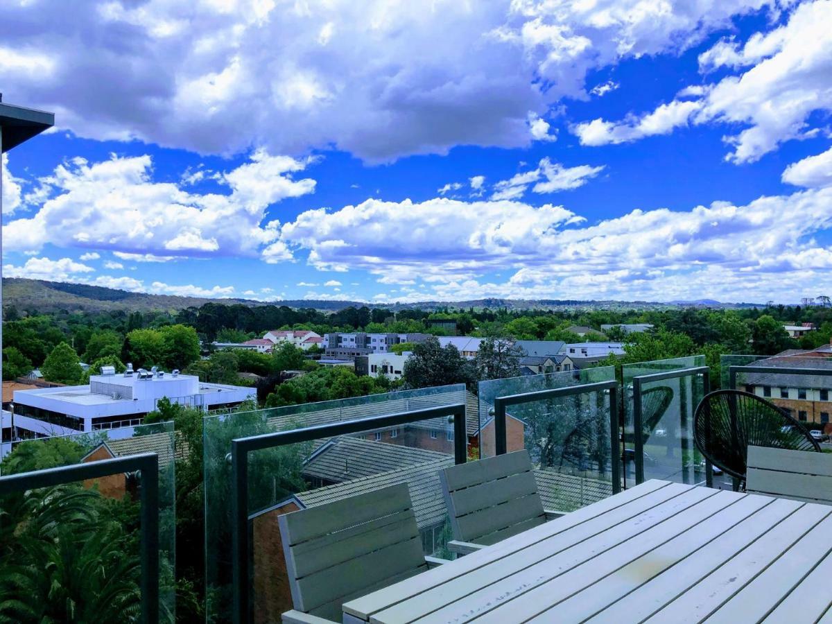 Staying Places - The Avenue Canberra Esterno foto